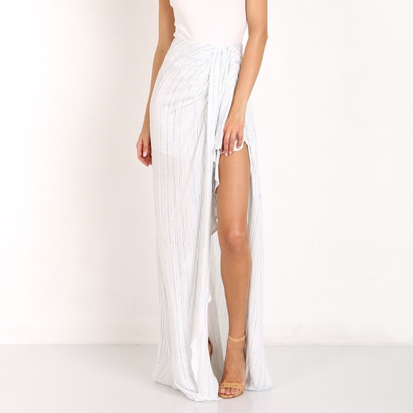 The Jetset Diaries White Maxi Skirt - Picture 4 of 10